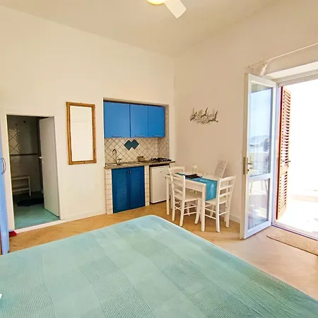 Maridea - Hipparchia Lägenhet Ponza