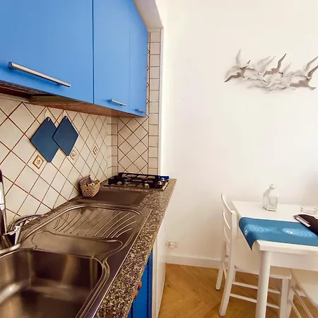 Maridea - Hipparchia Ponza